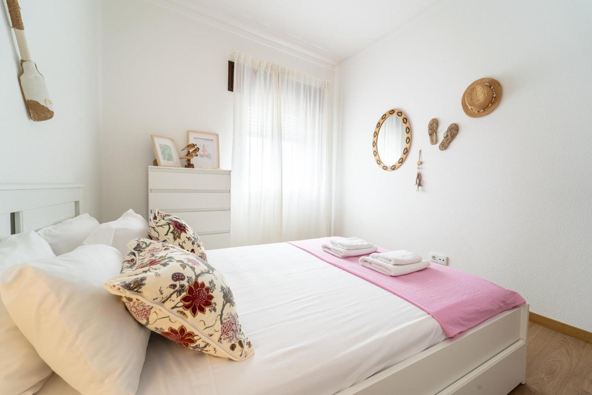 Casino And Beach Apartment By House And People بوفوُ جي فارزيم المظهر الخارجي الصورة